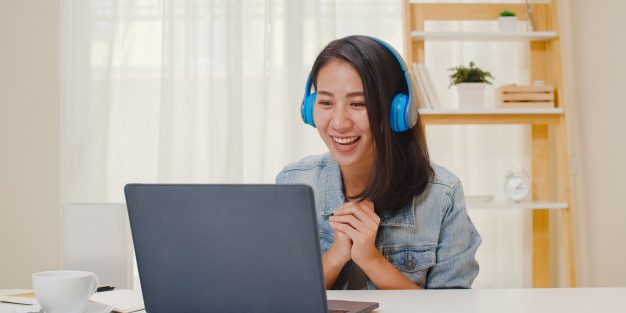 pekerjaan menghasilkan uang secara online